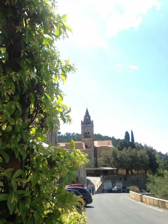 Albergo Ristorante Bergallo Tovo San Giacomo Luaran gambar