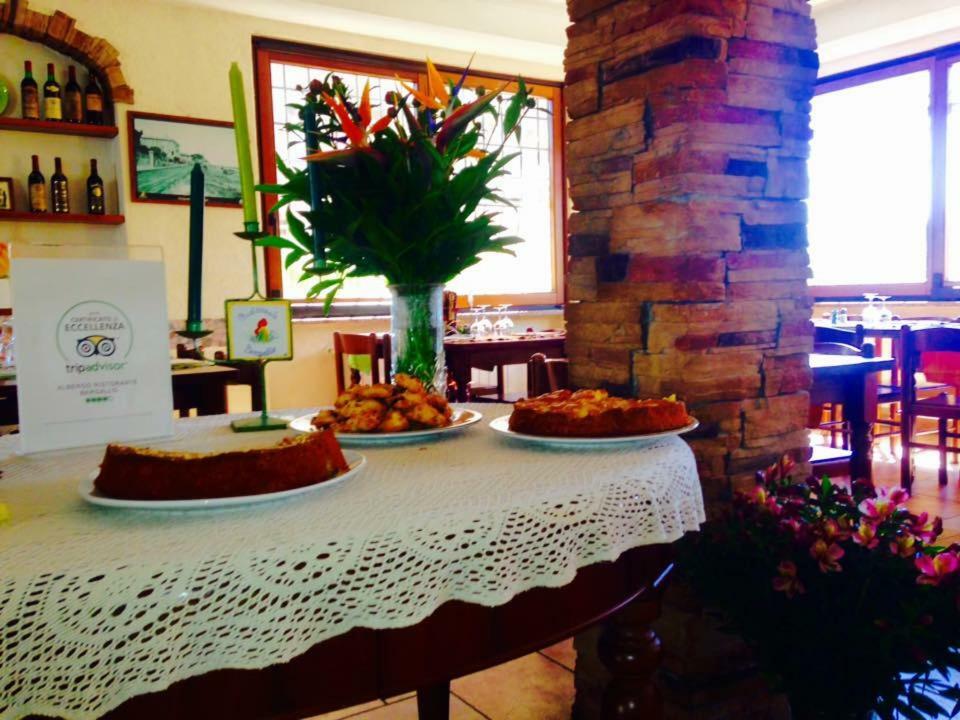 Albergo Ristorante Bergallo Tovo San Giacomo Luaran gambar