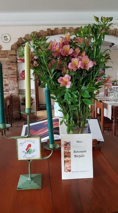 Albergo Ristorante Bergallo Tovo San Giacomo Luaran gambar